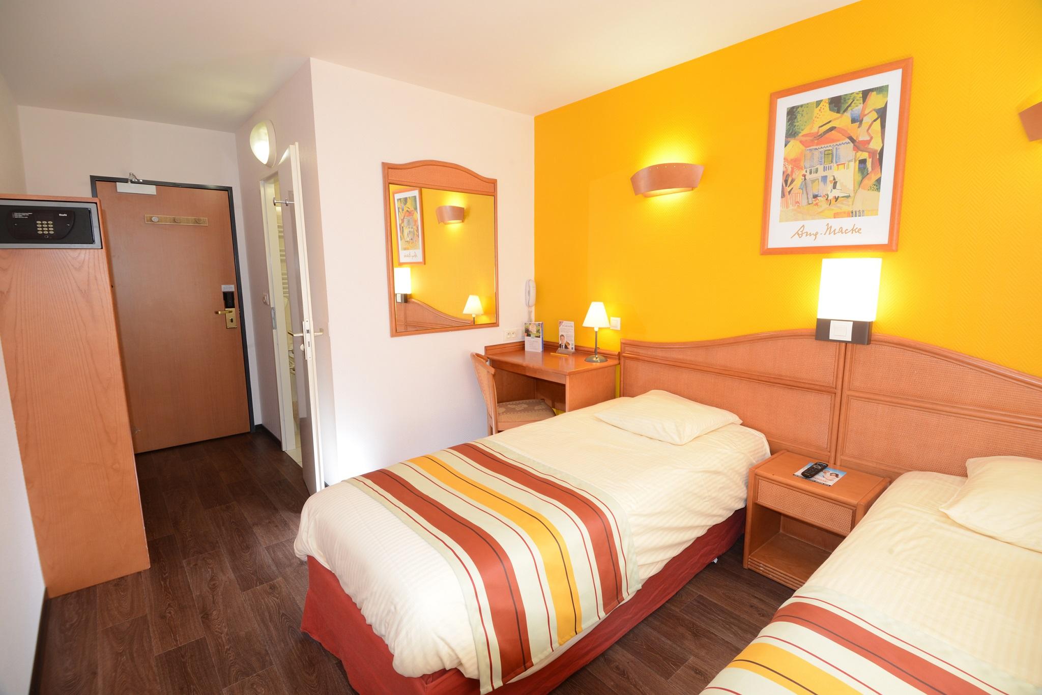 B&B Hotel Strasbourg Aeroport Holtzheim Ngoại thất bức ảnh