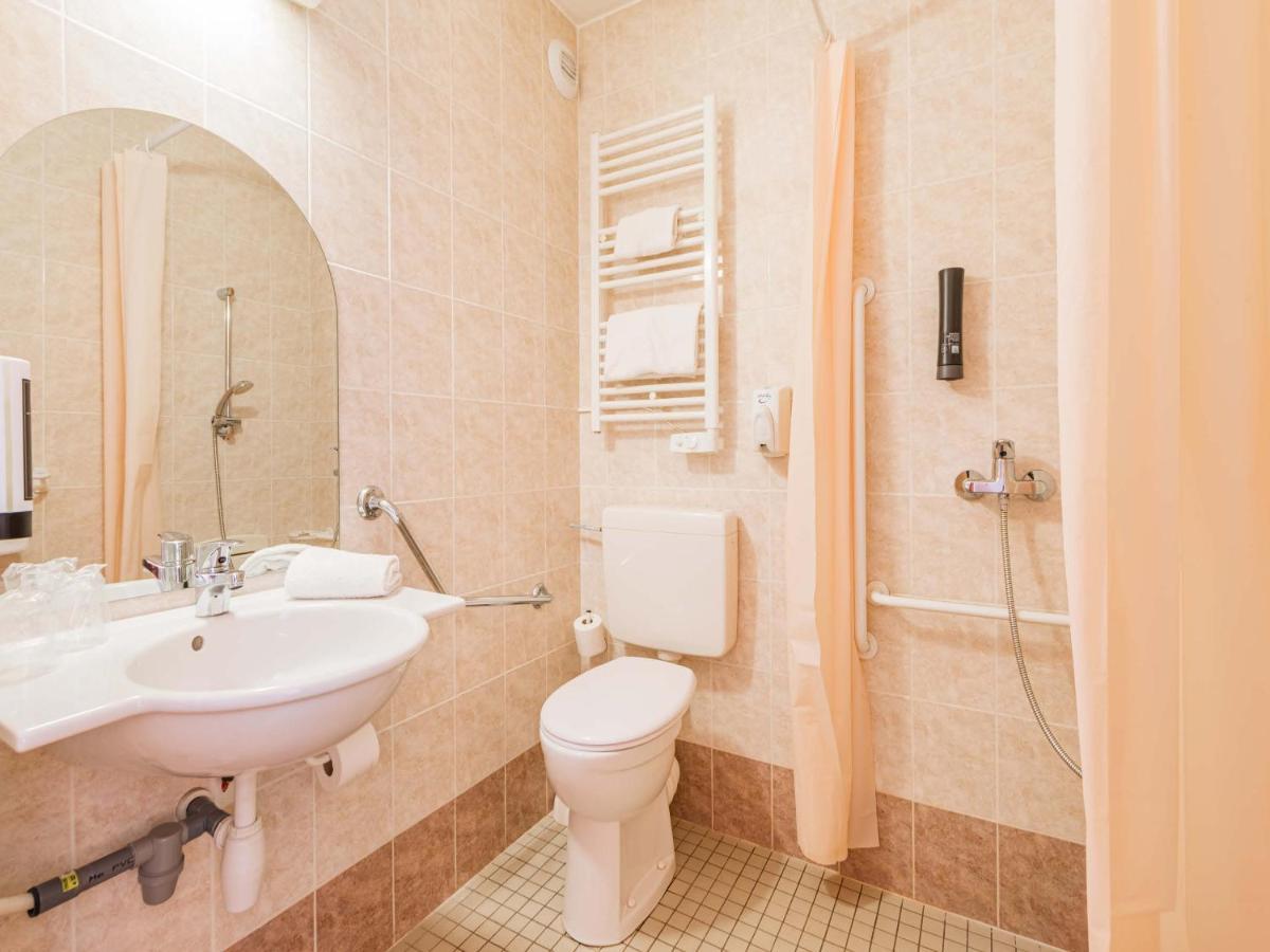 B&B Hotel Strasbourg Aeroport Holtzheim Ngoại thất bức ảnh