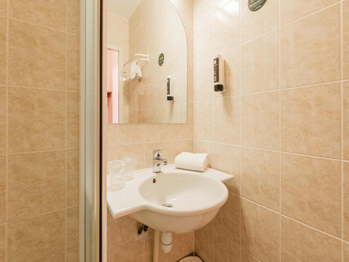 B&B Hotel Strasbourg Aeroport Holtzheim Ngoại thất bức ảnh
