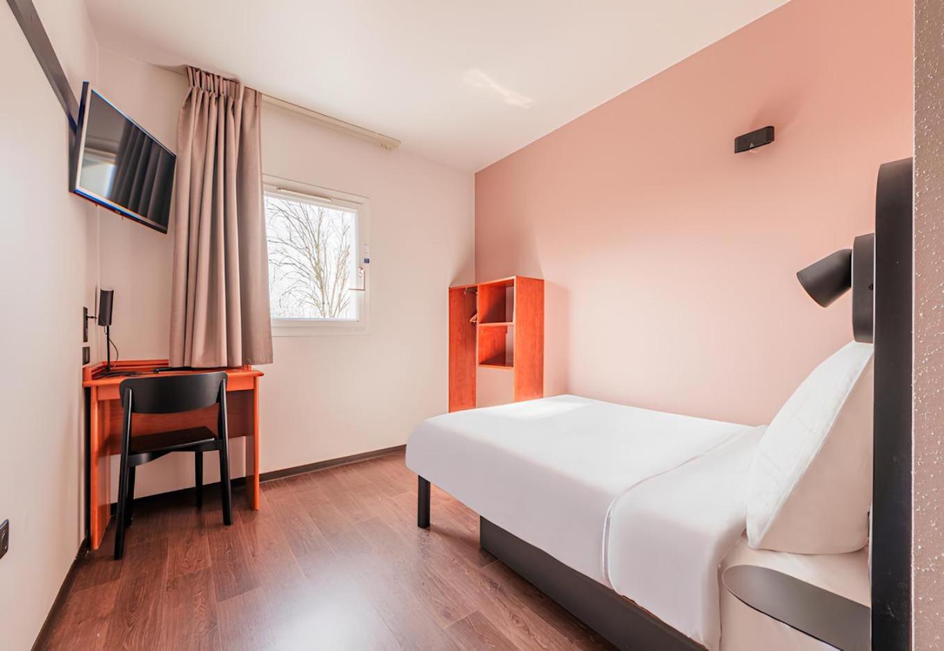 B&B Hotel Strasbourg Aeroport Holtzheim Ngoại thất bức ảnh