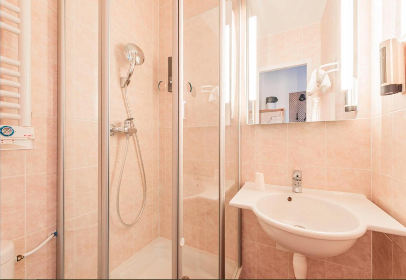 B&B Hotel Strasbourg Aeroport Holtzheim Ngoại thất bức ảnh