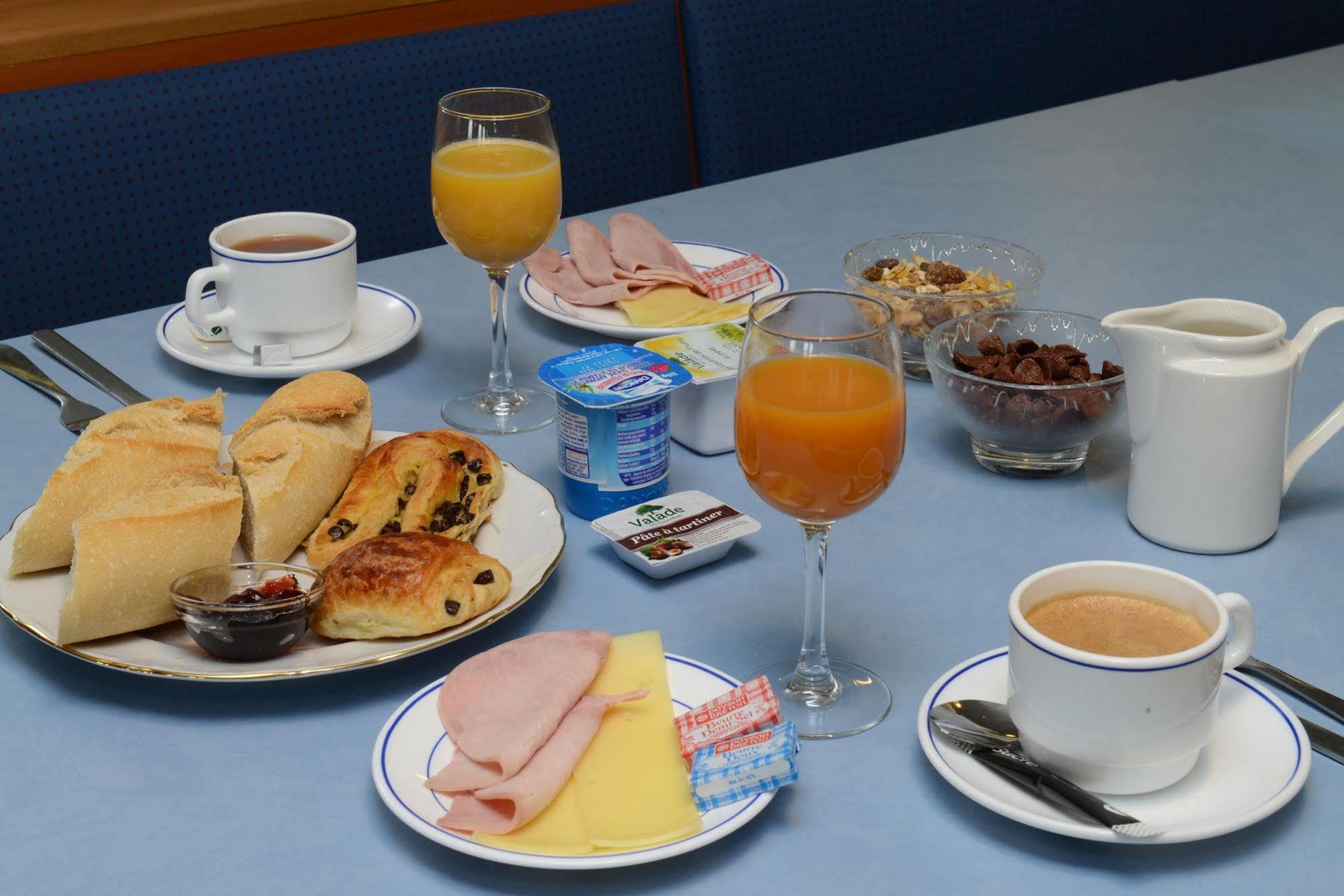 B&B Hotel Strasbourg Aeroport Holtzheim Ngoại thất bức ảnh