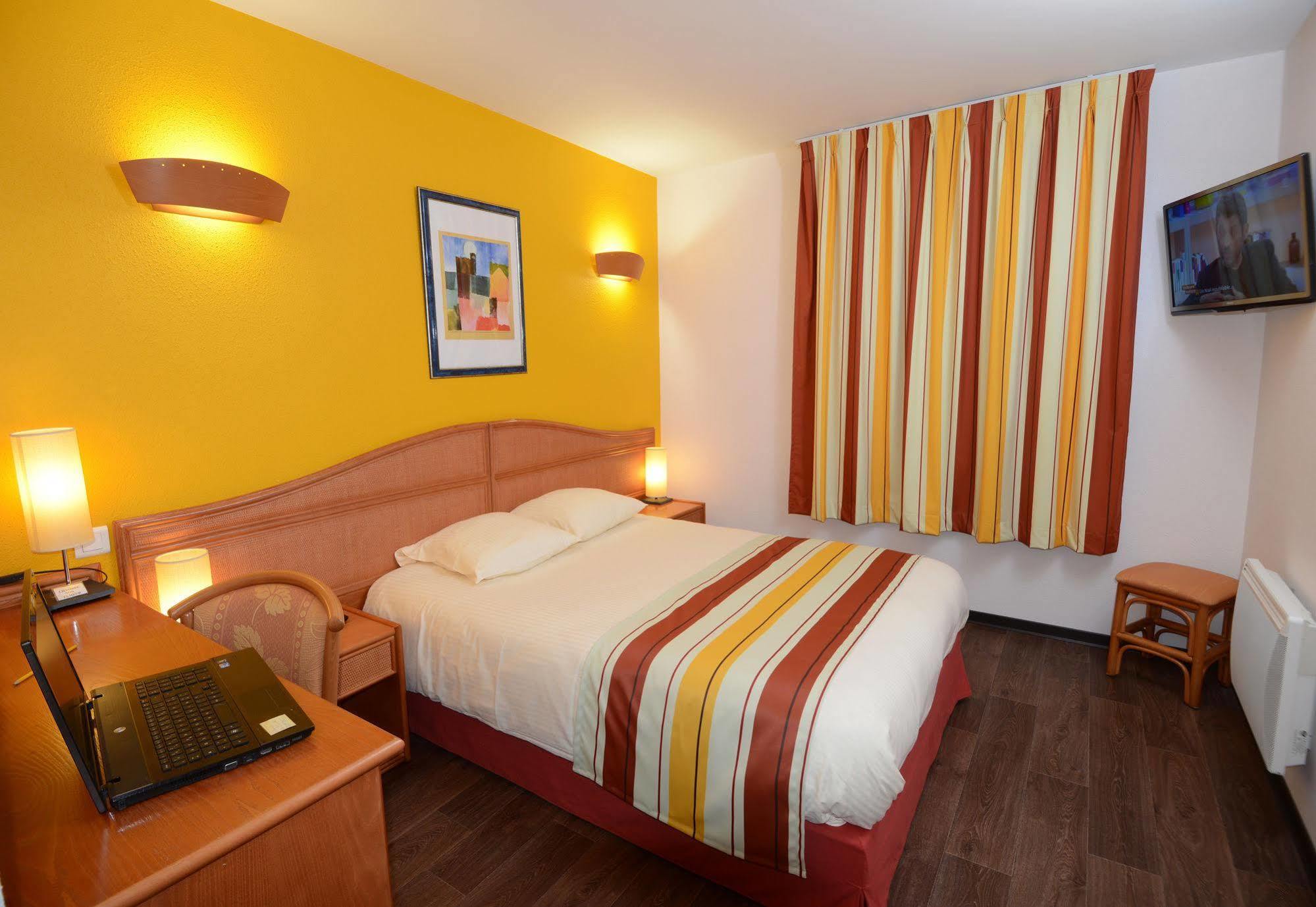 B&B Hotel Strasbourg Aeroport Holtzheim Ngoại thất bức ảnh